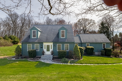 38 Barnhill Rd, Woodbury, CT 06798 United States