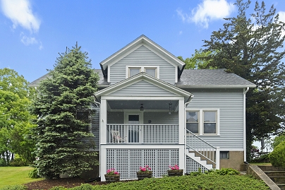 9 Grove St, Clinton, CT 06413 United States