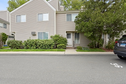 18 Cherokee Ct, Cromwell, CT 06416 United States