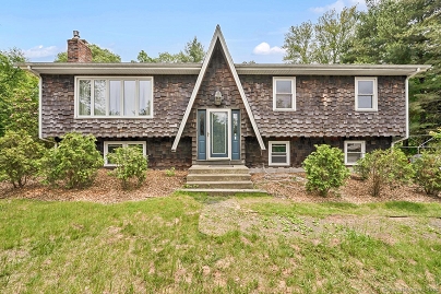 18 Robbie Rd, East Haddam, CT 06469 United States