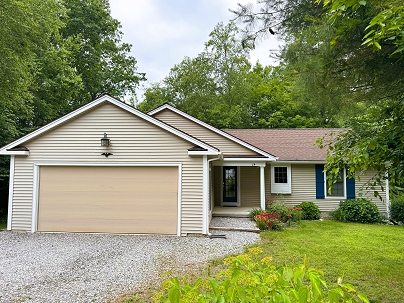 24 Alger Rd, East Haddam, CT 06423 United States