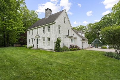 7 Shelter Rock Rd, East Haddam, CT 06423 United States