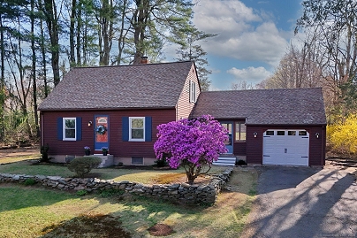 64 Tartia Rd, East Hampton, CT 06424 United States