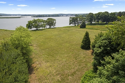 7 Foxboro Rd, Essex, CT 06426 United States