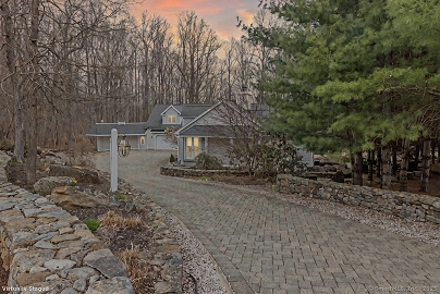 34 Fieldstone Ln, Haddam, CT 06441 United States