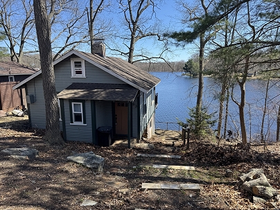 63 W Shore Dr, Haddam, CT 06441 United States