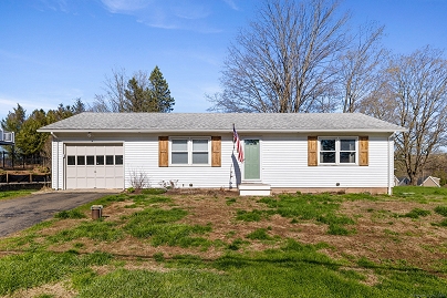 4 Aresco Dr, Middlefield, CT 06481 United States