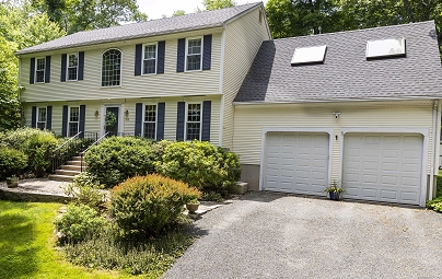 613 Ridgewood Rd, Middletown, CT 06457 United States