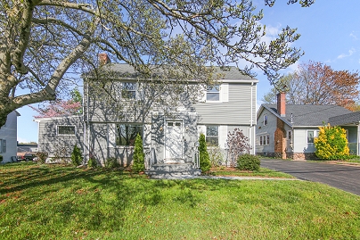 90 West St, Middletown, CT 06457 United States