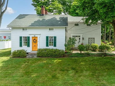 24 Lynde St, Old Saybrook, CT 06475 United States