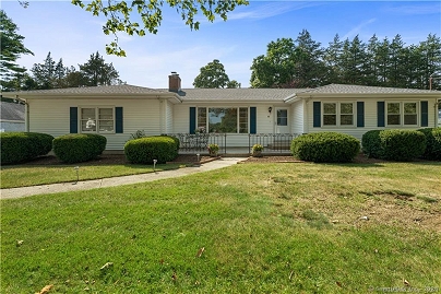 47 Great Hammock Rd, Old Saybrook, CT 06475 United States