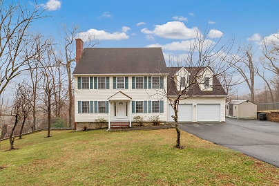70 Cedar Ln, Beacon Falls, CT 06403 United States