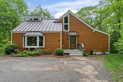 27 Whippoorwill Ln, Bethany, CT 06524 United States