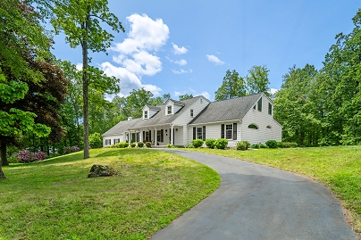 291 Miller Rd, Bethany, CT 06524 United States