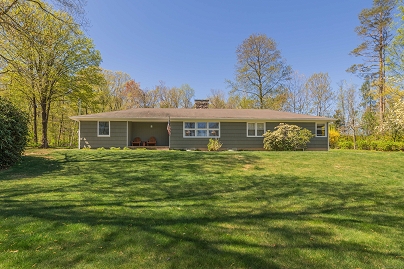 97 Doolittle Dr, Bethany, CT 06524 United States