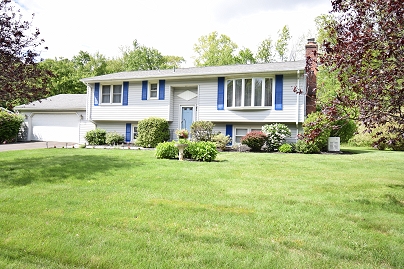 15 Valley Brook Rd, Branford, CT 06405 United States