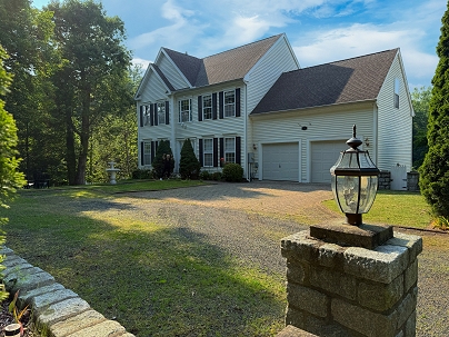 29 Swift St, Branford, CT 06405 United States