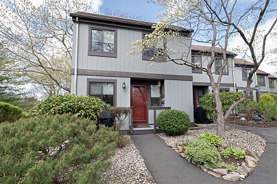 34 Harbour Vlg Unit A, Branford, CT 06405 United States