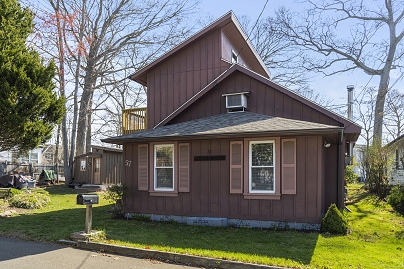 57 Waverly Park Rd, Branford, CT 06405 United States
