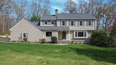10 Arrowleaf Ct, Cheshire, CT 06410 United States