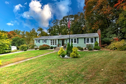 105 Bates Dr, Cheshire, CT 06410 United States