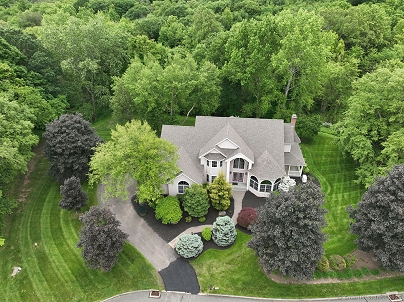 657 Tamarack Rd, Cheshire, CT 06410 United States