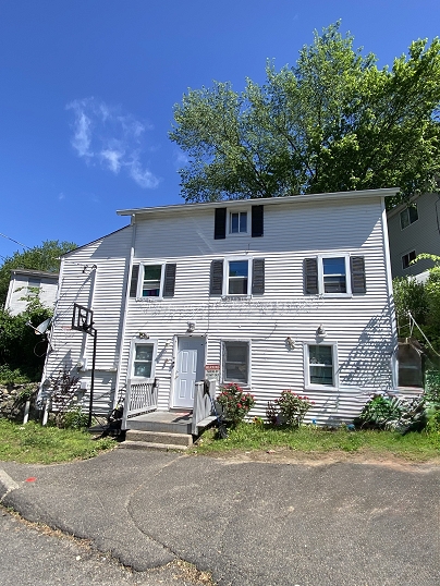 33 Oak St, Derby, CT 06418 United States