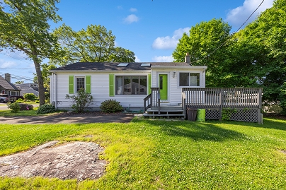 134 Mansfield Grove Rd, East Haven, CT 06512 United States