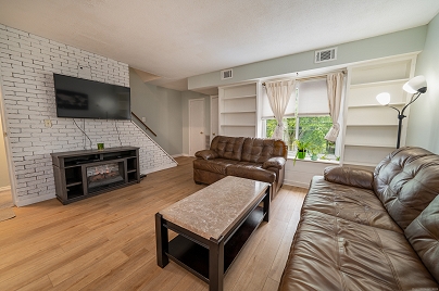 183 Thompson St Unit B, East Haven, CT 06513 United States