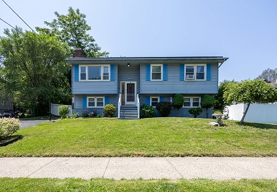 30 S Dale St, East Haven, CT 06513 United States