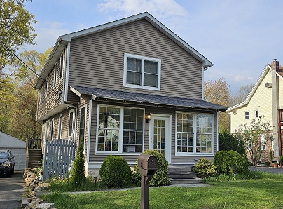 37 Oregon Ave, East Haven, CT 06512 United States