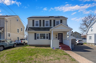 66 Elm St, East Haven, CT 06512 United States