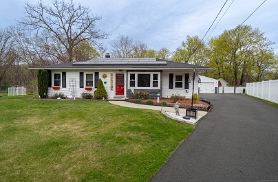 74 Willow Rd, East Haven, CT 06512 United States