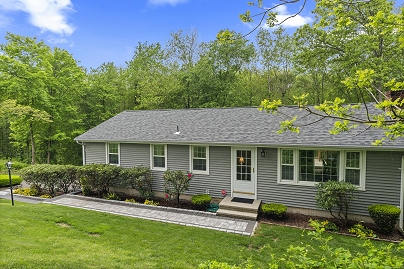 134 W Lake Ave, Guilford, CT 06437 United States