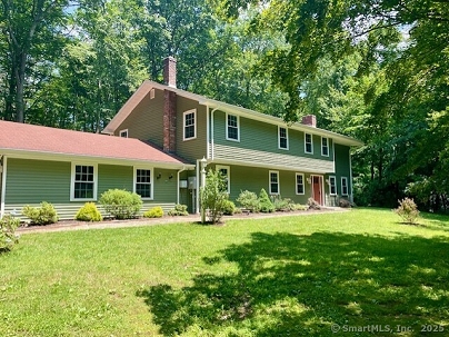 185 Meadow Hills Dr, Guilford, CT 06437 United States