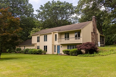 472 Saw Mill Rd, Guilford, CT 06437 United States