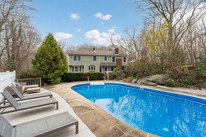 60 Ledgeview Ln, Guilford, CT 06437 United States
