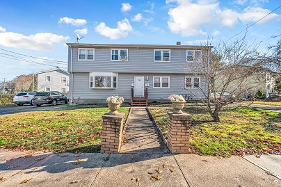136 High Top Cir, Hamden, CT 06518 United States