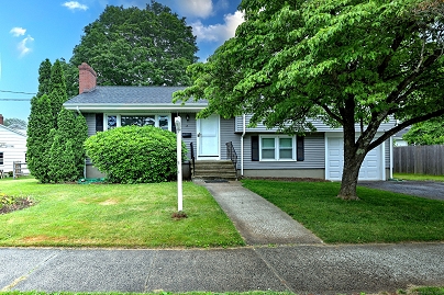 15 Edgemere Rd, Hamden, CT 06517 United States