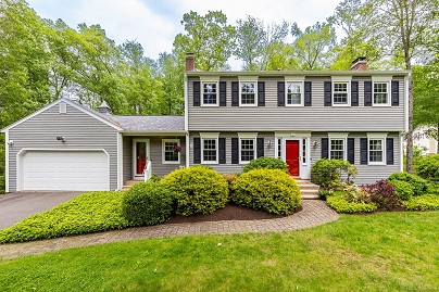 16 Darley Dr, Hamden, CT 06518 United States