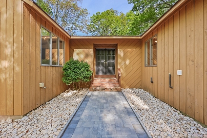 2165 Shepard Ave, Hamden, CT 06518 United States