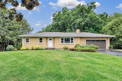 325 River Rd, Hamden, CT 06518 United States