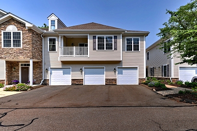 35 Todd St Unit 204, Hamden, CT 06518 United States