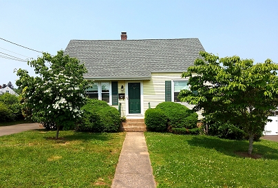 57 Fenway Dr, Hamden, CT 06517 United States