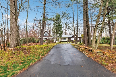 575 W Todd St, Hamden, CT 06518 United States