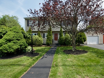 174 Round Hill Rd, Meriden, CT 06450 United States