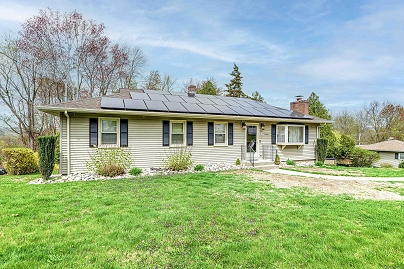 19 Applewood Dr, Meriden, CT 06450 United States