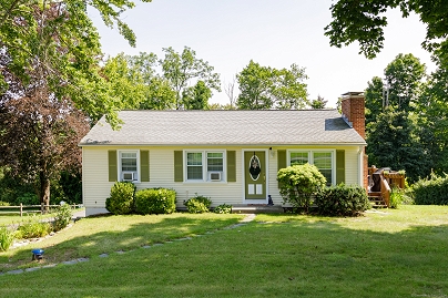 64 Joy Rd, Middlebury, CT 06762 United States