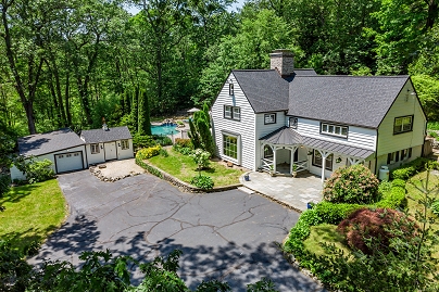 77 Crest Rd, Middlebury, CT 06762 United States