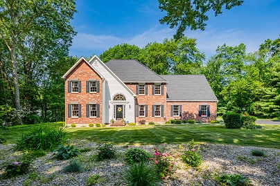 87 Falcon Crest Rd, Middlebury, CT 06762 United States